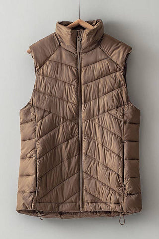 QUILTED CHEVRON DESIGN PUFFER VEST: COCOA